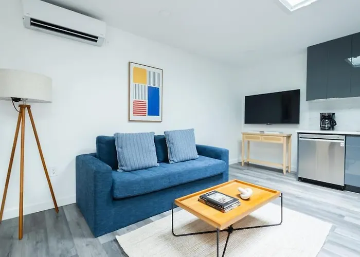Modern 2 Bedroom Apartment Steps From Central Park!